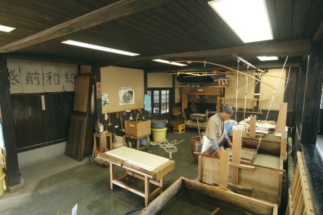 越前和紙の里 卯立の工芸館