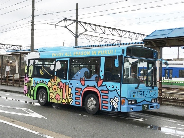 春夏秋遊バス