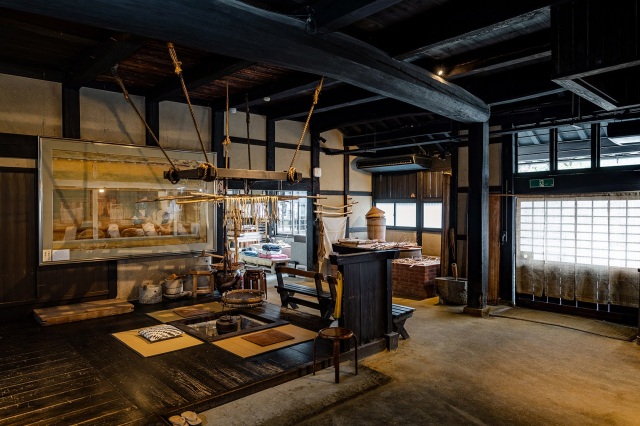 越前和紙の里　卯立の工芸館