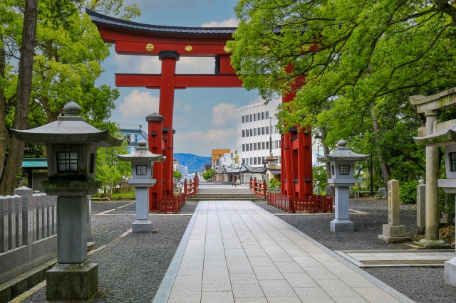 氣比神宮