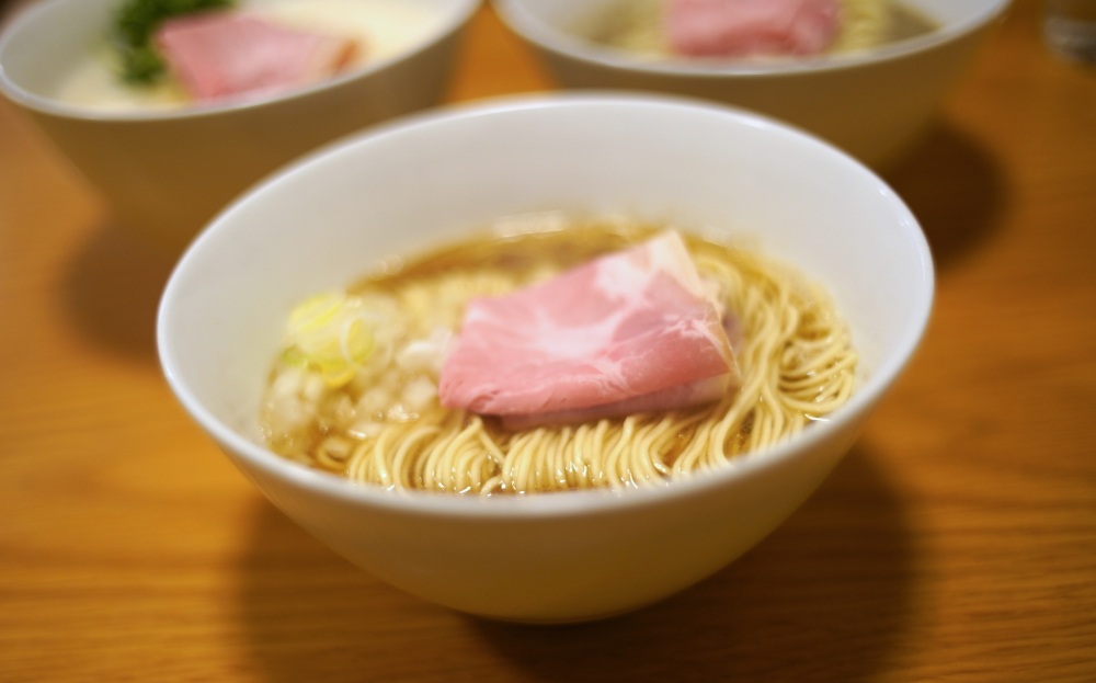 清き水が生んだ、滋味深く澄んだスープが心をとらえるラーメン…