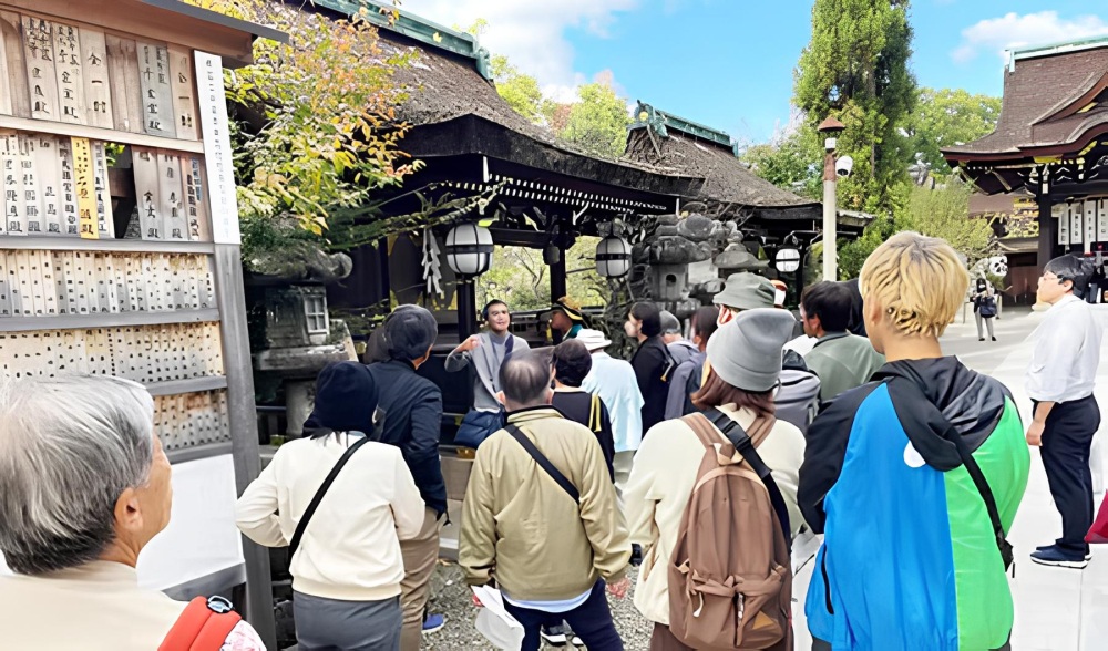 ガイドツアーを造成・販売する観光事業者を支援します