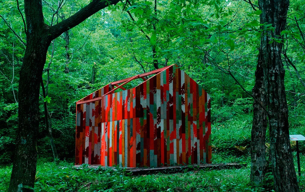 [ Undefined: article-img-alt ]