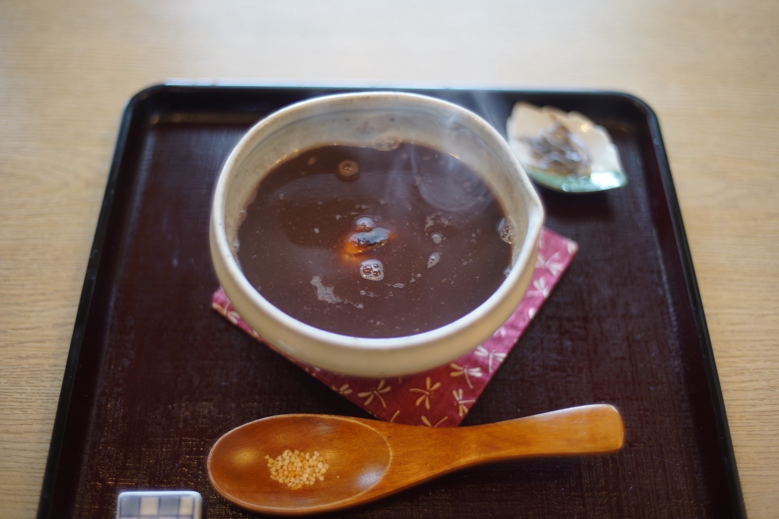 伸びる、伸びる。池田町産餅の根性に魅了されたの巻