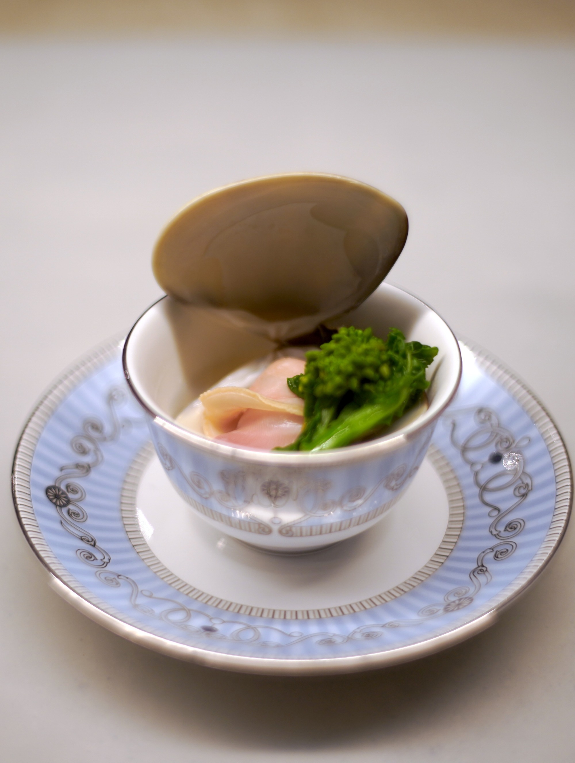 ロンドンから逆輸入された、ハイブリッドな寿司と北陸の魚との素晴らしき出会い