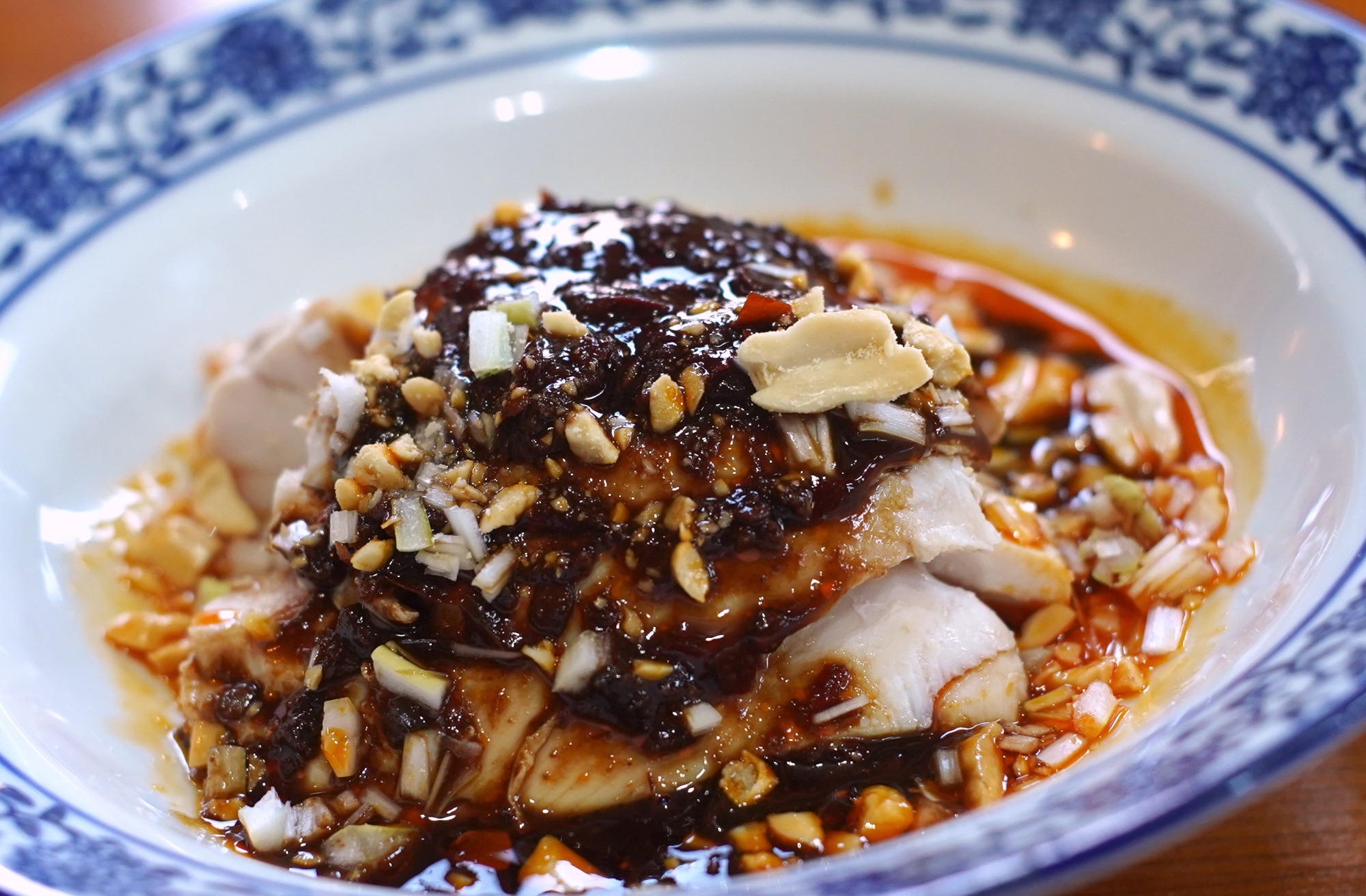 福井に皇龍あり。大都市の高級店に引けを取らぬ、的確な味付けと技による品格ある味わい