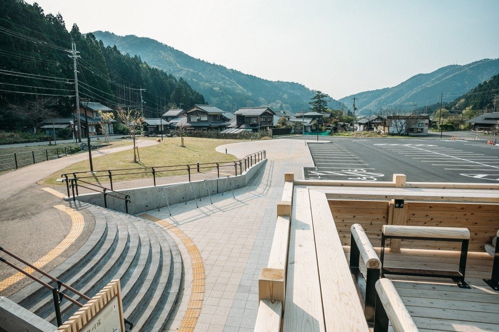 道の駅にポケットパーク「熊川トレイルゲートウェイ」オープン！
