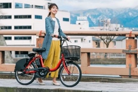 福井駅から足羽神社へは、電動アシスト付き自転車の「ふくチャリ」で!