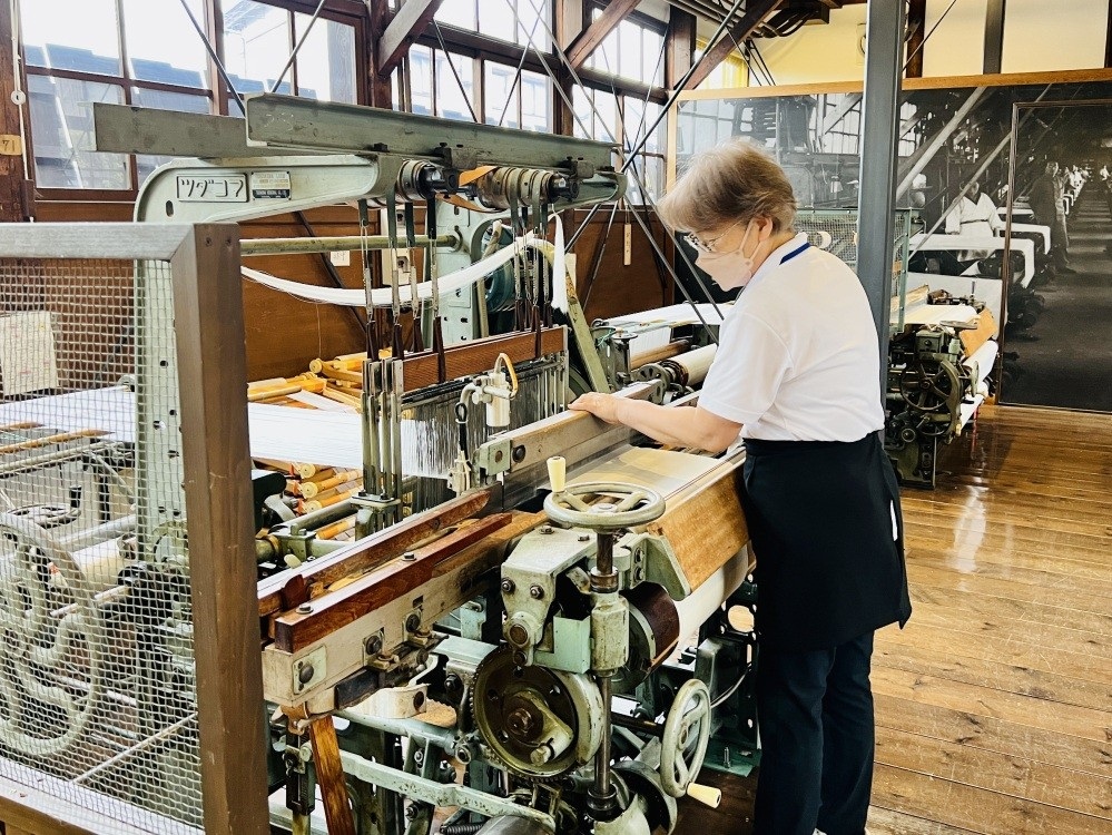 Live Weaving Demonstrations