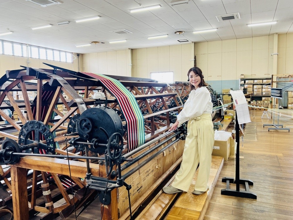 You can experience operating the industrial machinery yourself.