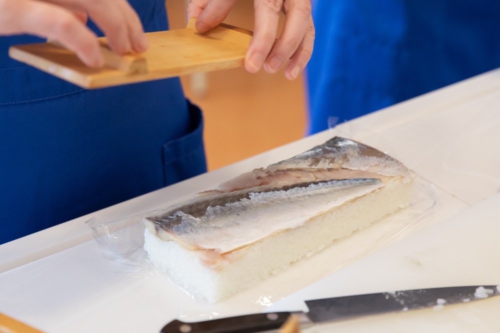 地元で受け継がれる郷土料理づくりに挑戦!