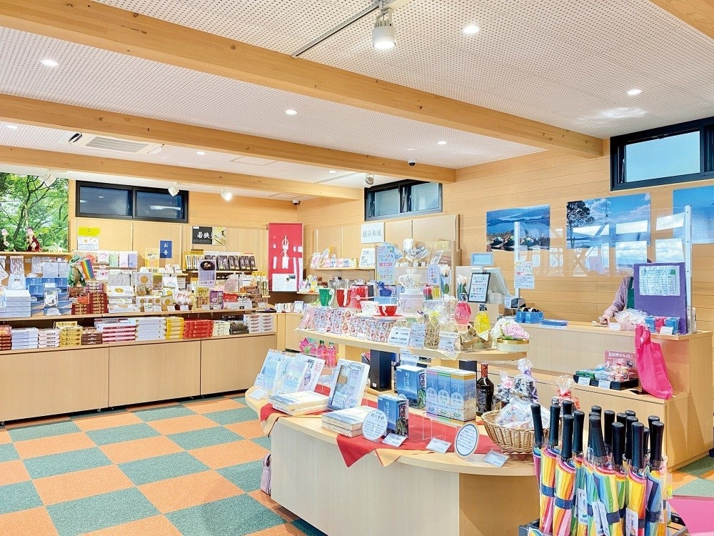 A wide selection of original products: A souvenir shop featuring carefully curated items
