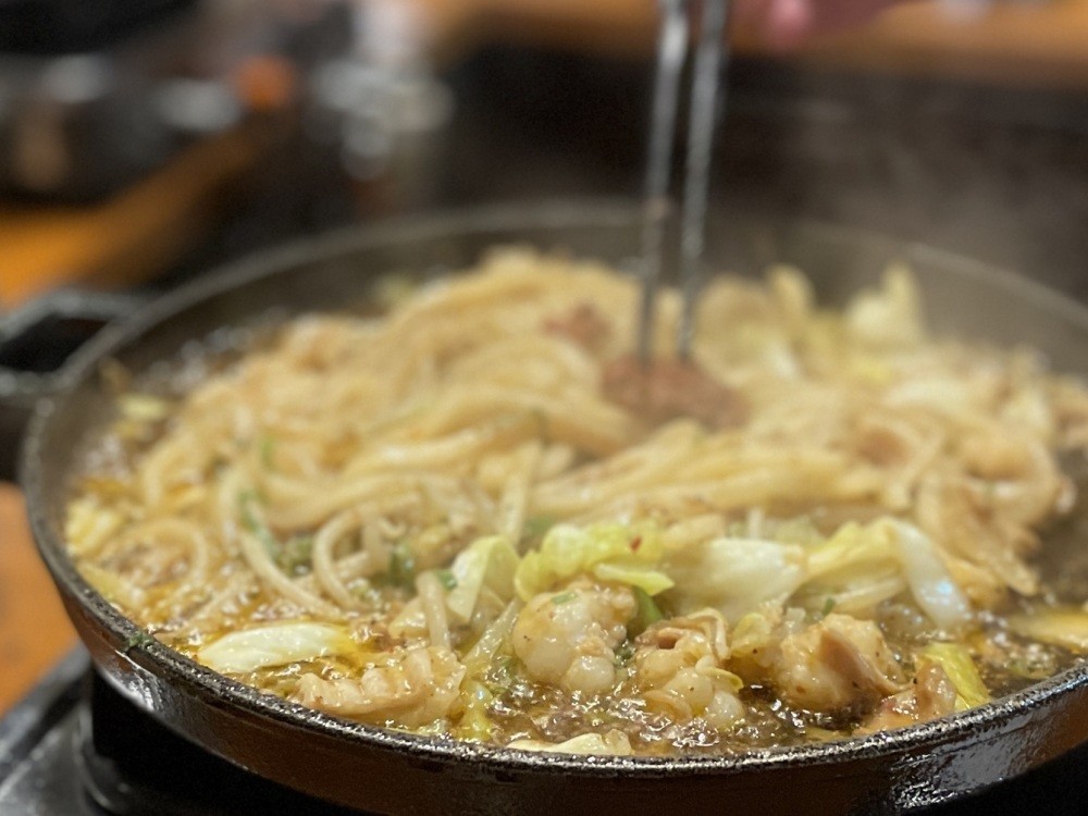 うどんやご飯を投入