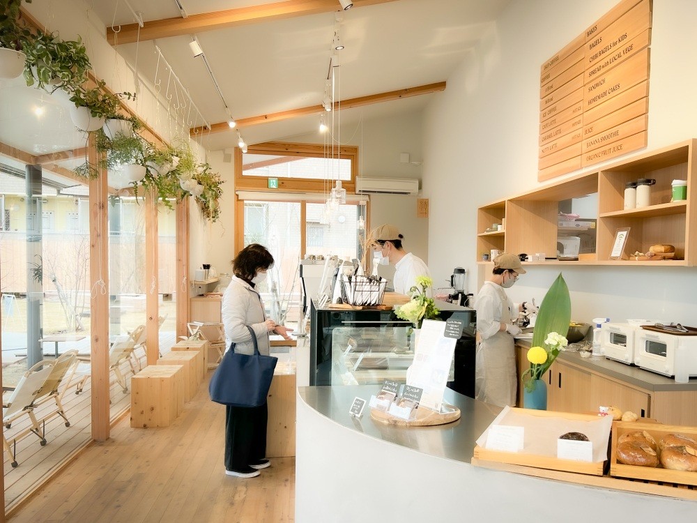 暖かな雰囲気の店内