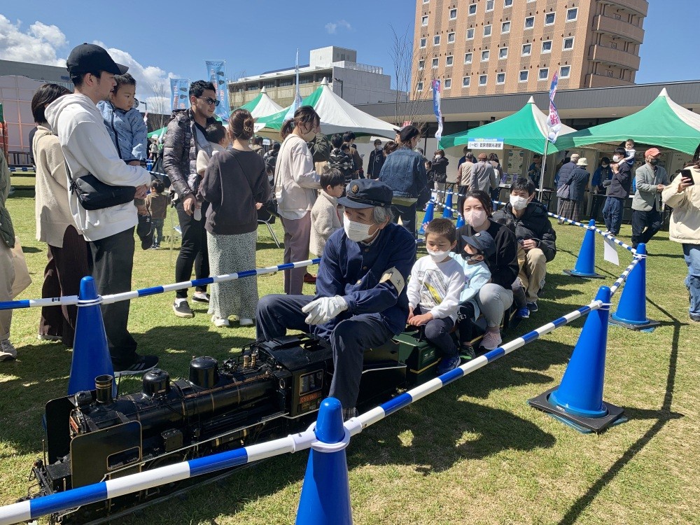 （写真：主催者提供）2023年3月開催の「つるが鉄道フェスティバル2023」の様子