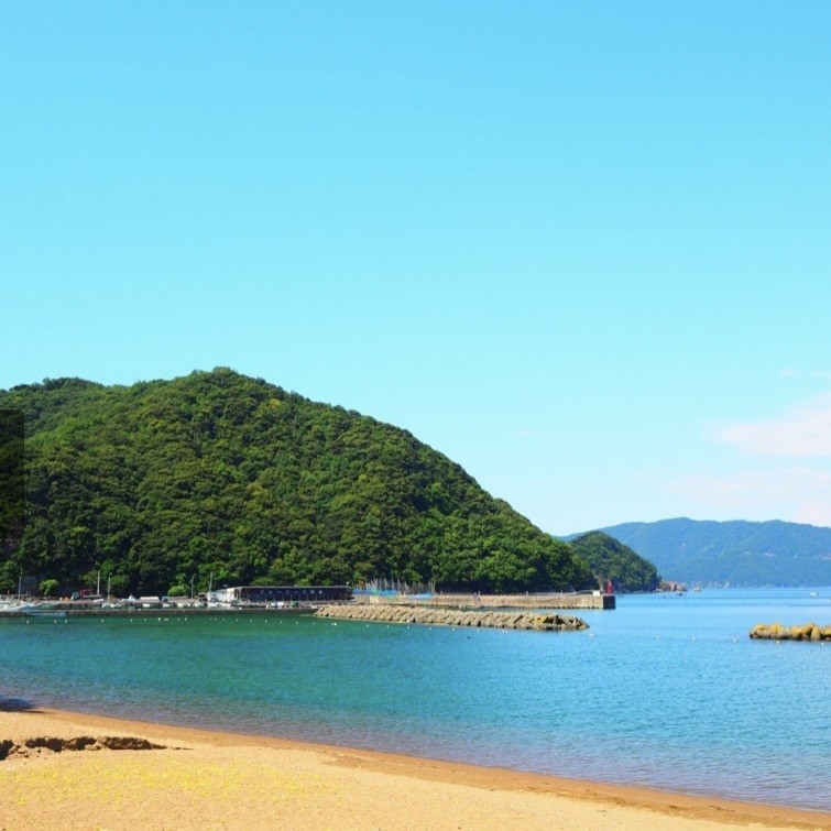 阿納海水浴場（写真提供：福井県観光連盟）