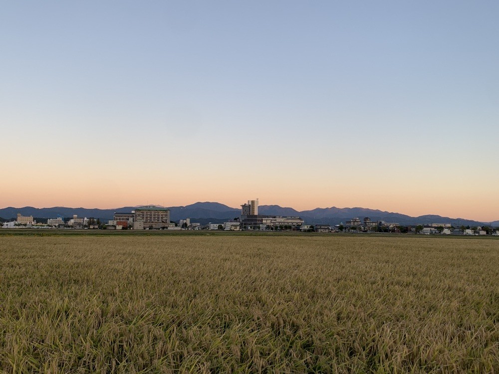 夕焼けの温泉地もGOOD