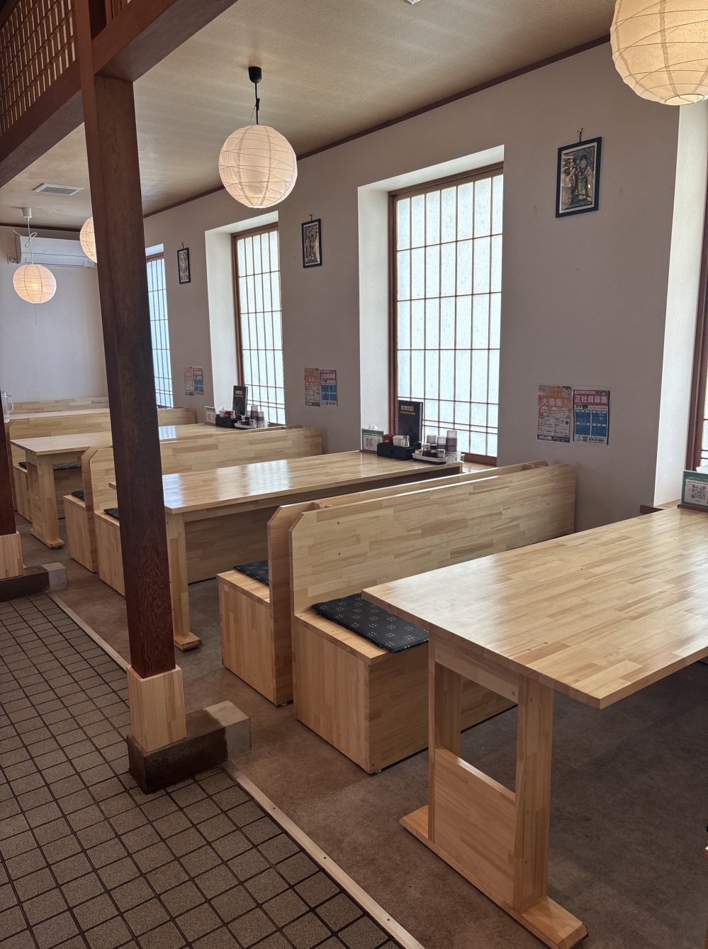 店舗内観