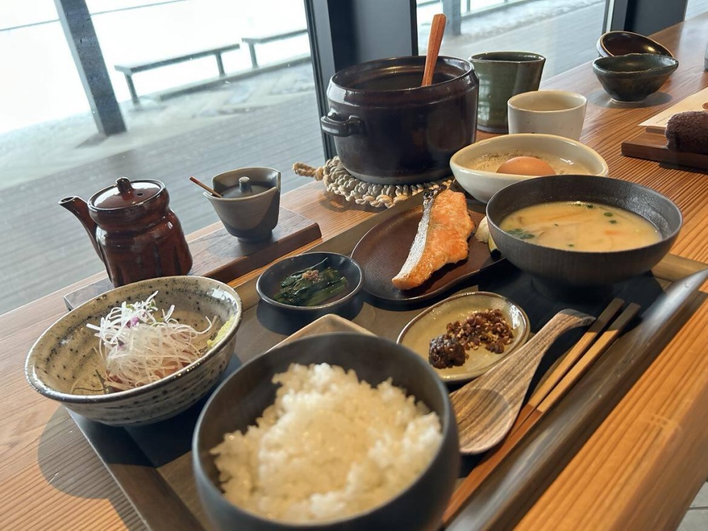 地元食材を使った健康的で最高に美味な朝食