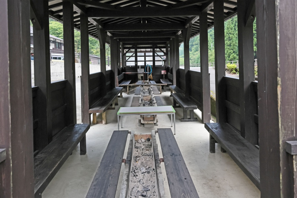 バーベキュー棟