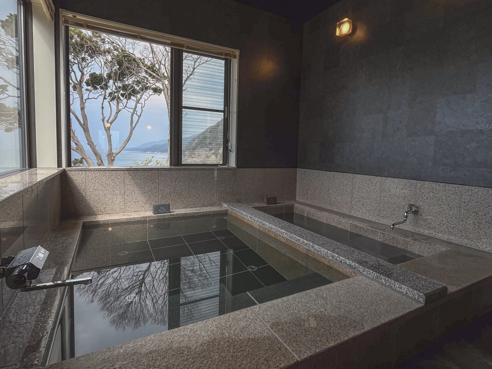 海が見える浴場