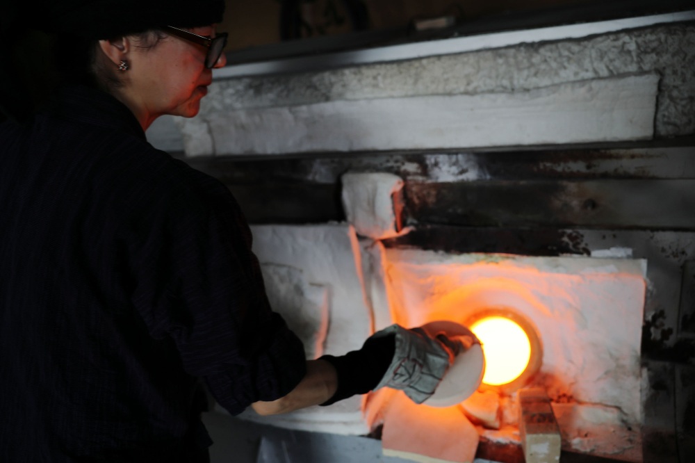 ガラスを溶かしている炉