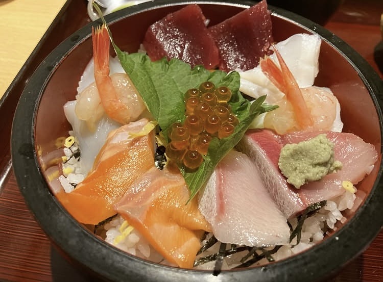 いくらも乗っていて贅沢