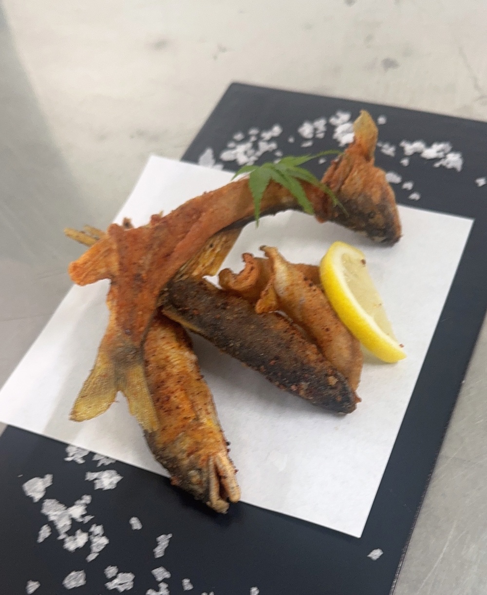 天然鮎の唐揚げ