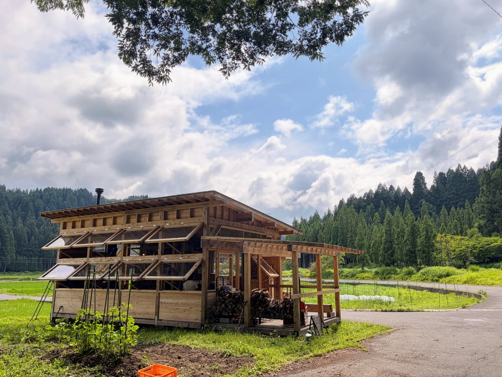 このロケーションにこの焙煎小屋。最高の場所