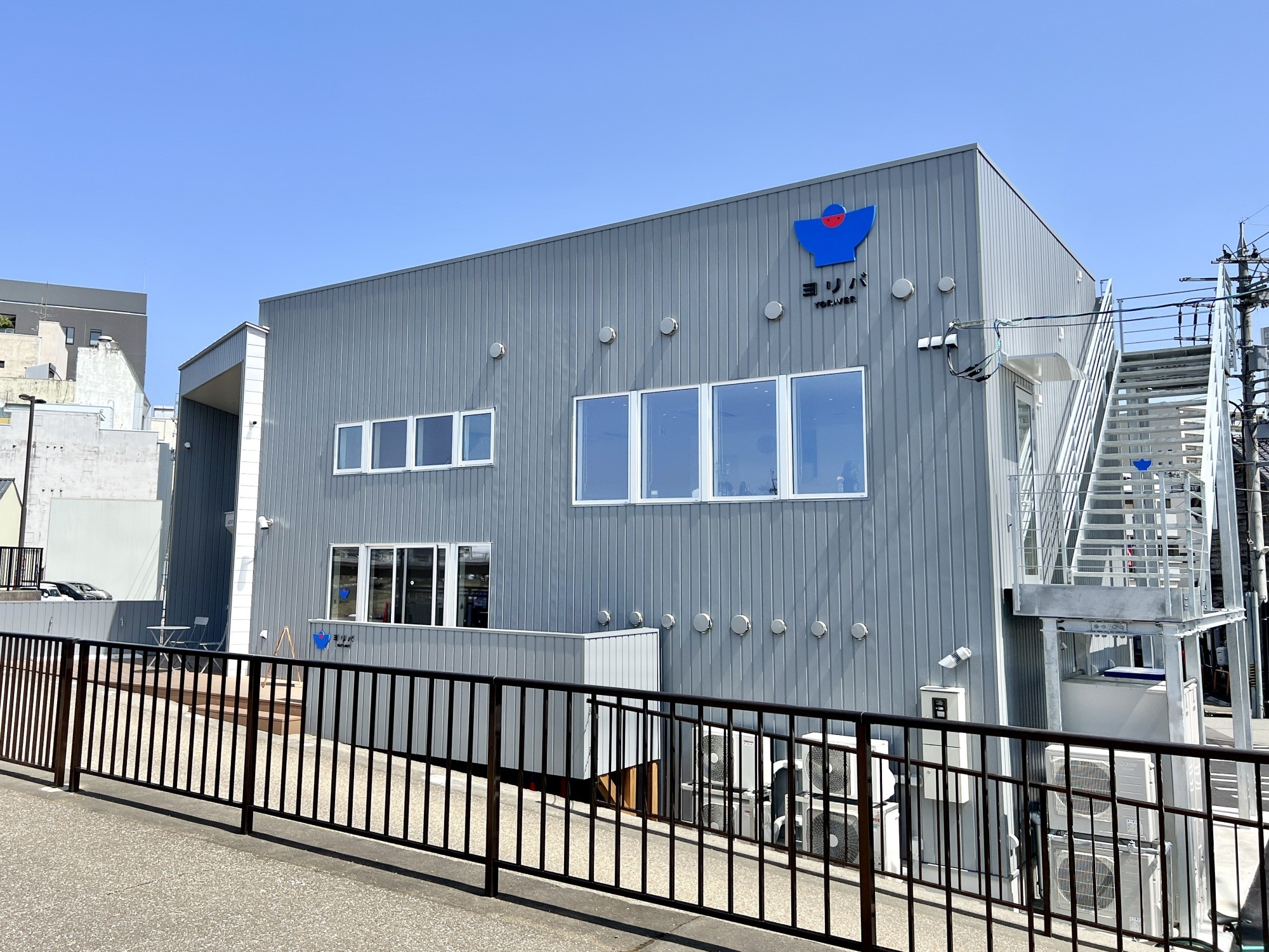 【福井駅周辺】「ヨリバ」アクティビティ&カフェ施設が足羽川沿いにオープン!