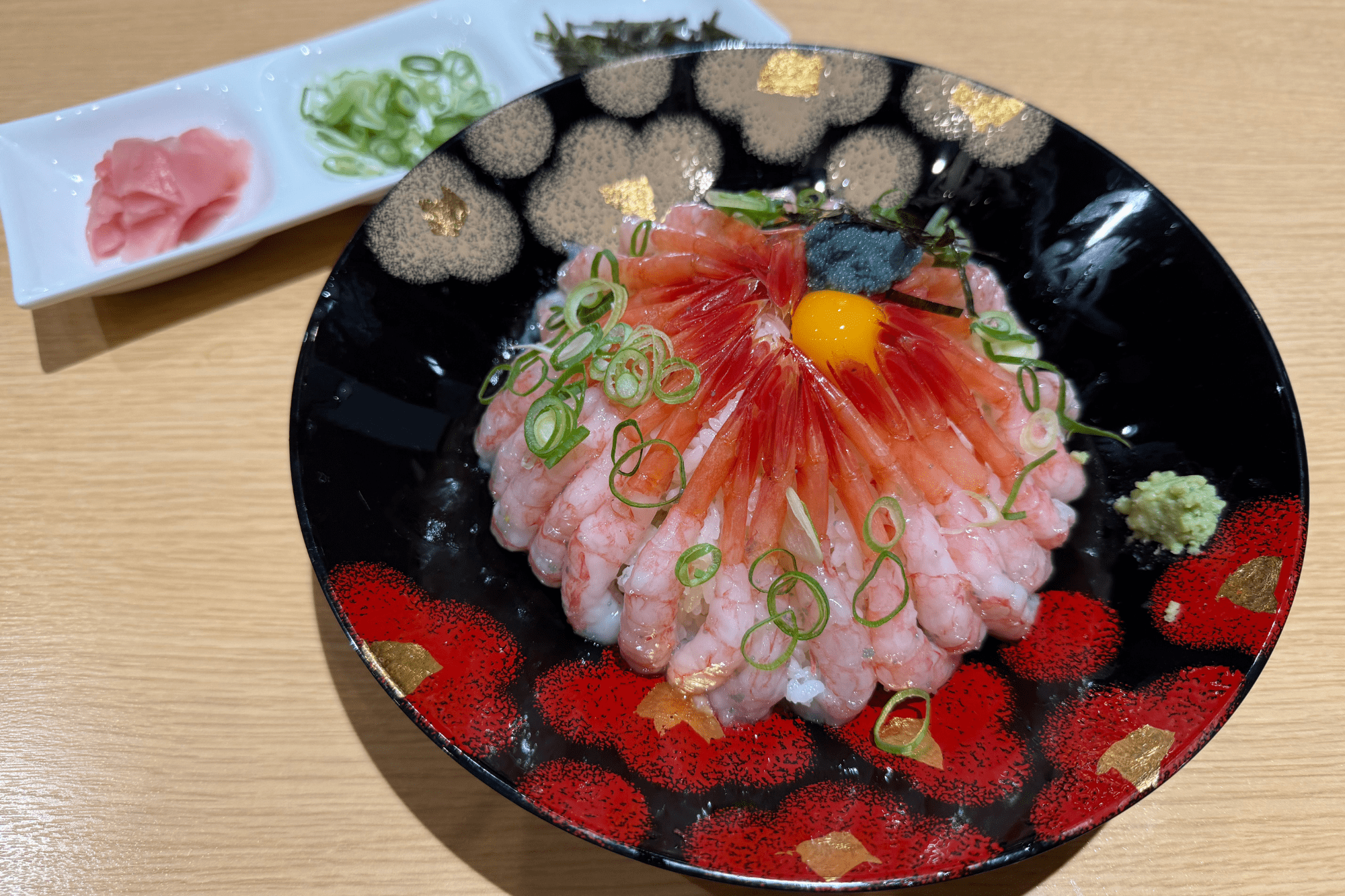 福井駅チカ「福福茶屋」で甘エビ丼作りを体験!新鮮さが魅力の絶品グルメです