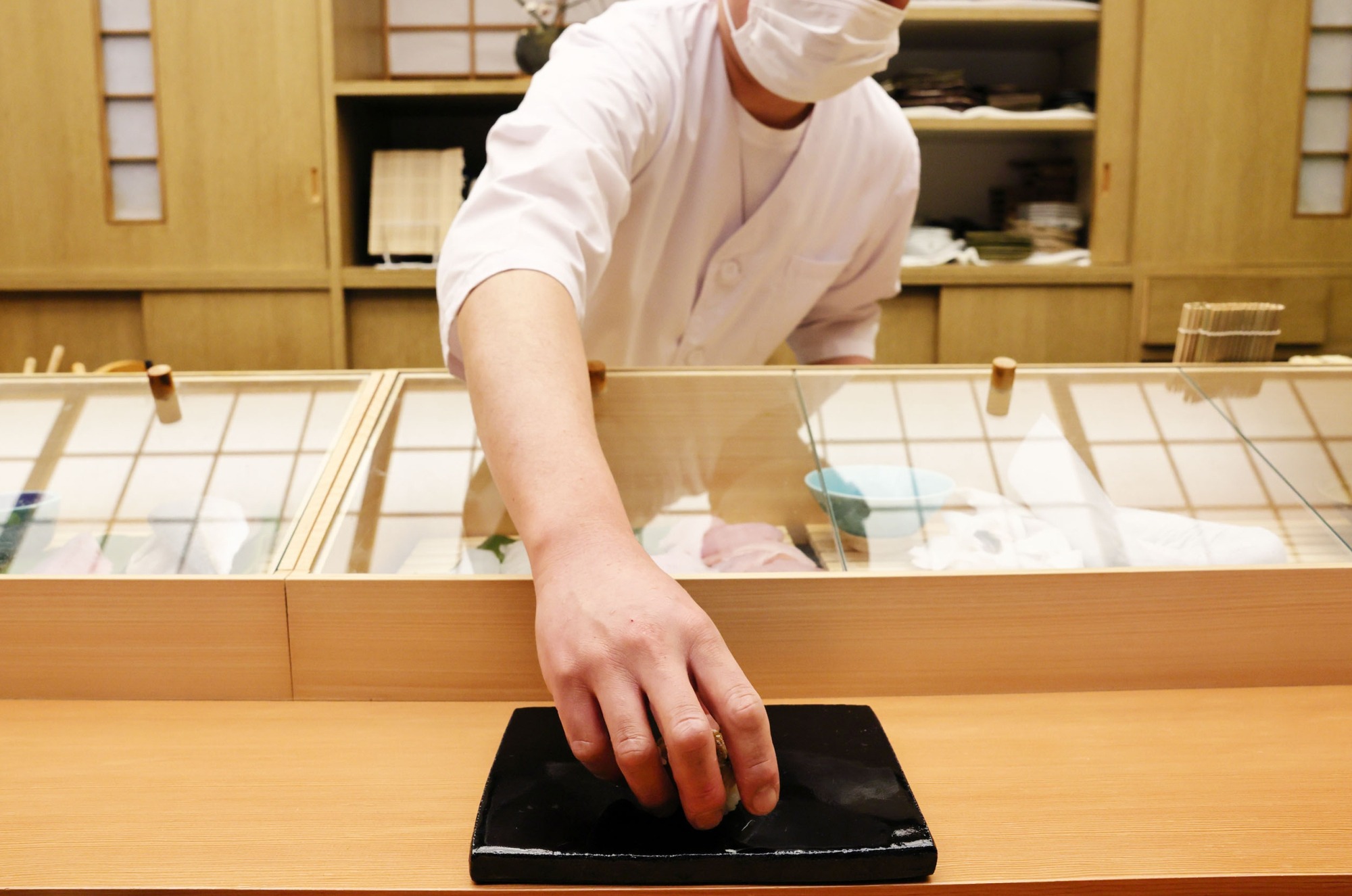 「鮨一（すしいち）」若狭湾の“旬”を握る。ミシュランが認めた至高の一貫【御食国・小浜】