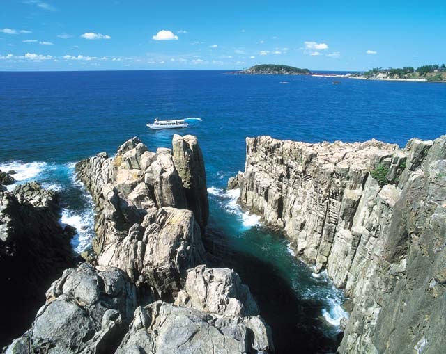 福井の人気観光地・東尋坊と曹洞宗の大本山永平寺、名湯・あわら温泉を満喫する旅