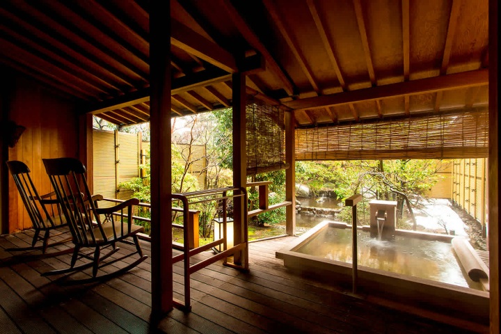 Bien-être à Awara et Mikuni : Détente et paysages maritimes