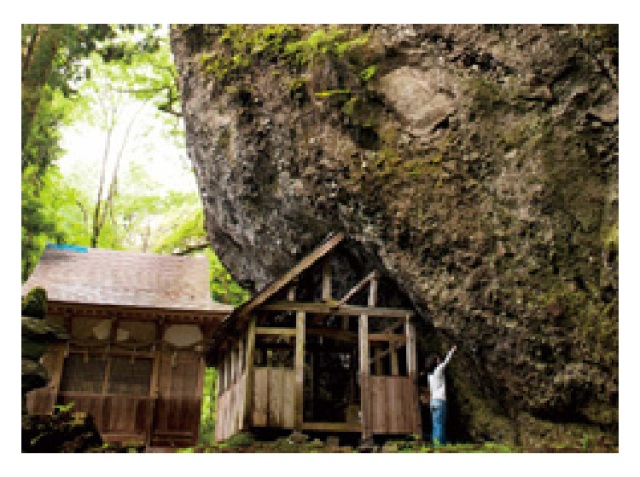 大矢谷白山神社