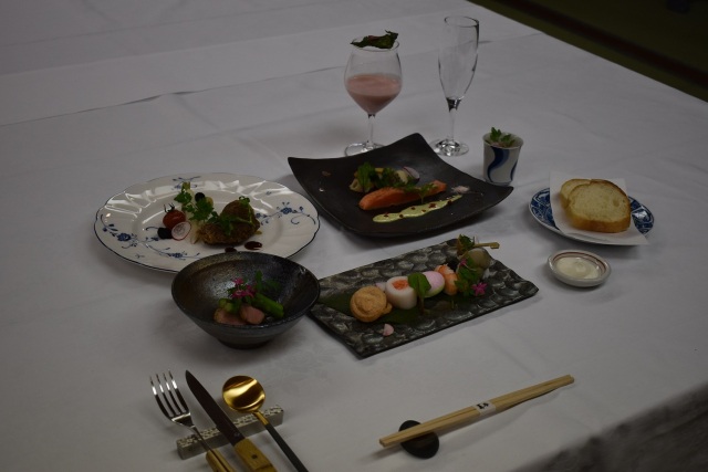 ふるさと手わざ探訪　越前龍泉刃物で味わう天皇の料理番メニュー