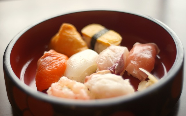 老主人の心意気が染みた寿司を食べるの巻(新海寿司/福井市)