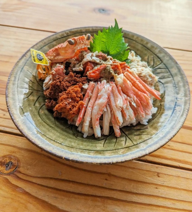 越前焼の世界に触れ、「越前岬」の自然と地酒せいこがにを味わう越前冬の旅