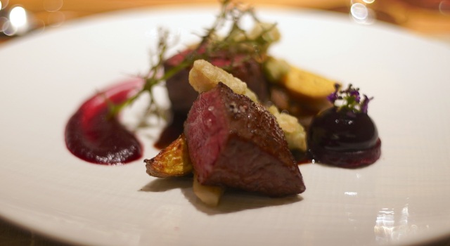 長年培ったフランス料理の技と感性で、福井食材から胸を打つエレガントを紡ぎ出す。（Fukui French Aujus（福井フレンチオージュ）/福井市）