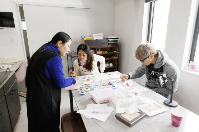 13 h 30 : Apprentissage local : l'émaillage Shippo