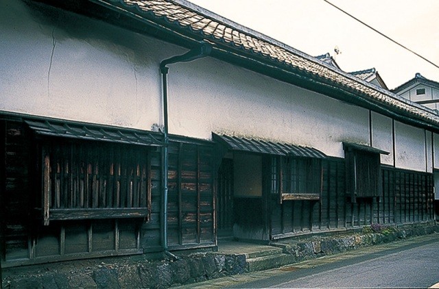 鯖江藩家老植田家長屋門