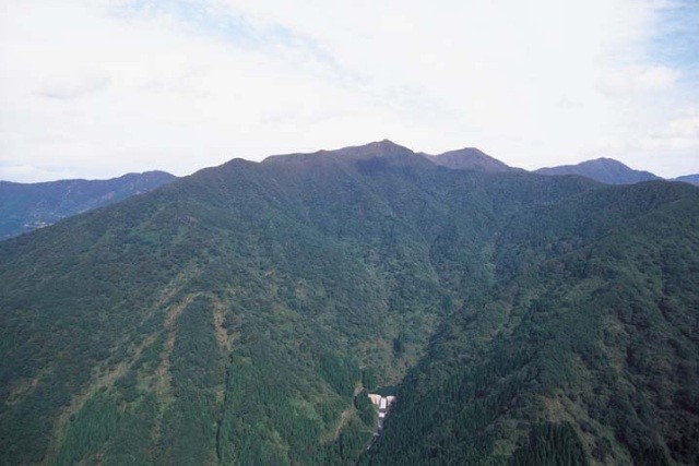 浄法寺山 (※地すべり調査により閉鎖中)