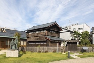 藤野厳九郎記念館