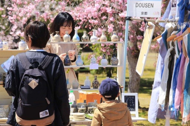 第12回越前陶芸村しだれ桜まつり