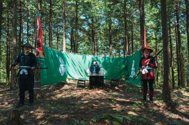 【火縄銃（エアガン）射撃体験付き】森に潜む城・神宮寺城 戦国ガイドツアー