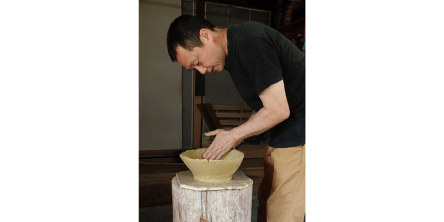 【福井県陶芸館】伝統工芸士に学ぶ 越前ねじ立て技法