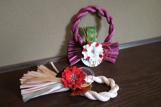 【越前古窯博物館】つまみ細工のしめ縄飾り