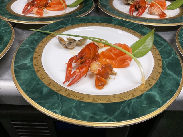 ビストロシャルム