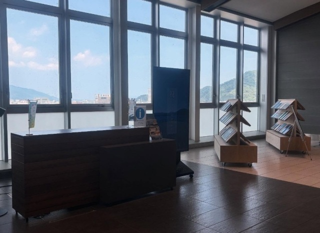 敦賀駅乗換コンコース　観光案内所