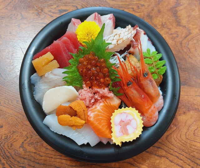 割烹寿しおとり